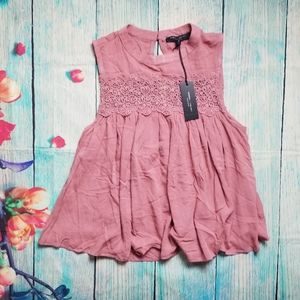 Romeo + Juliet  Couture sleeveless top siz…